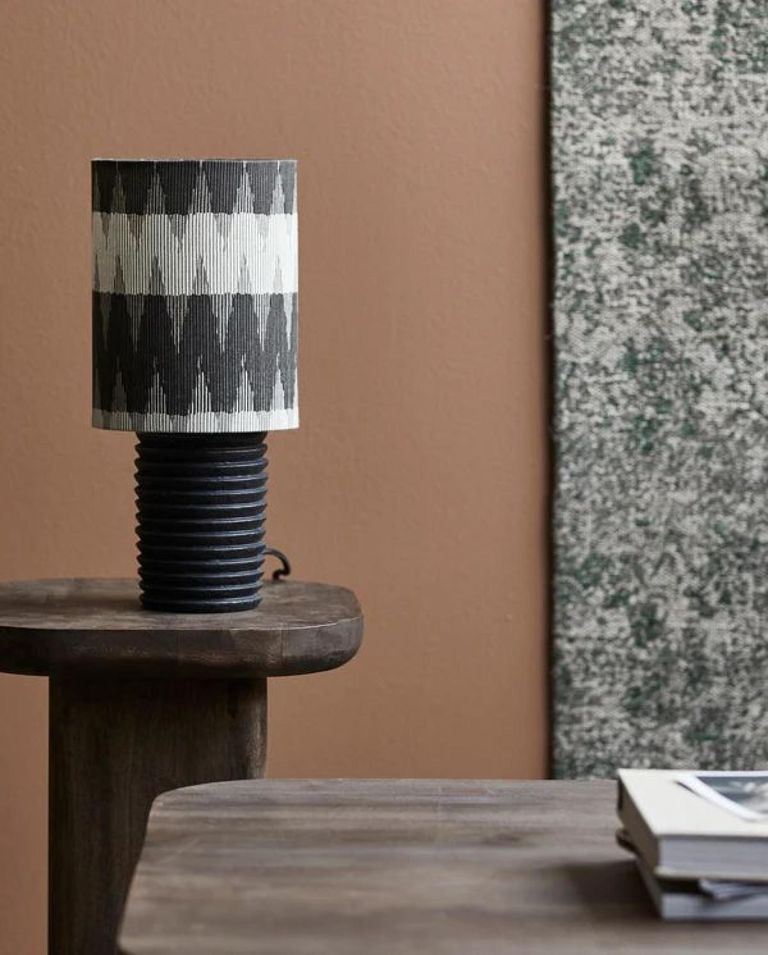 Aine Black Table Lamp