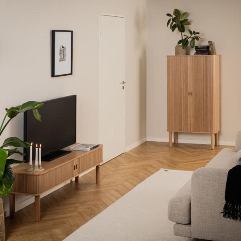 Langley Hall Cabinet - 2 Door - Fluted - Oak