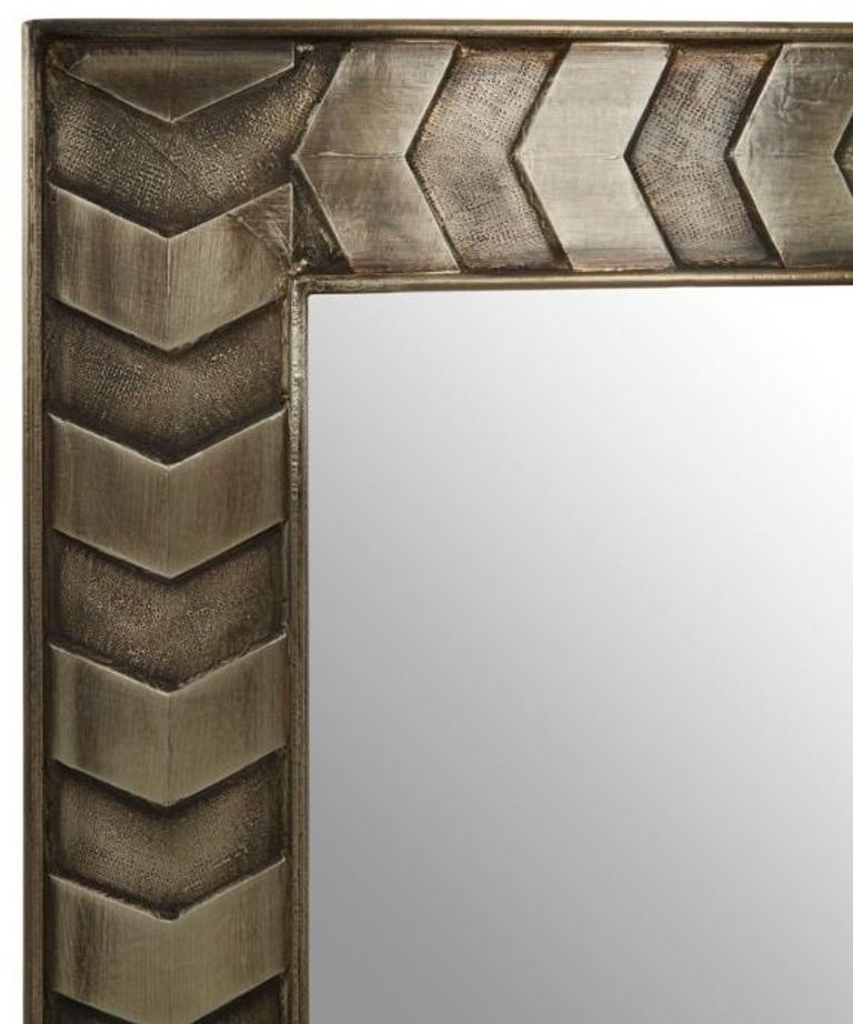 Sirsa Wall Mirror - Silver Metallic