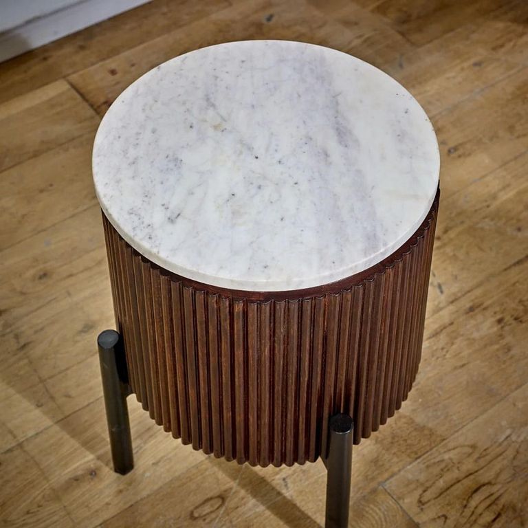 Opal Fluted Side Table - Round - White Marble Top - Mango Wood