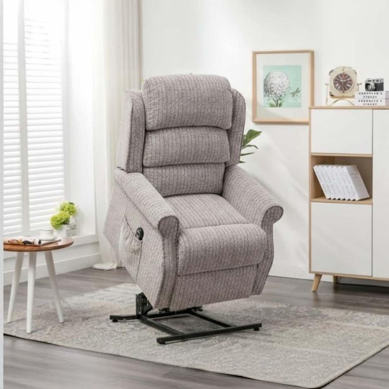 Windsor Lift and Tilt Electric Armchair - Natural Fabric