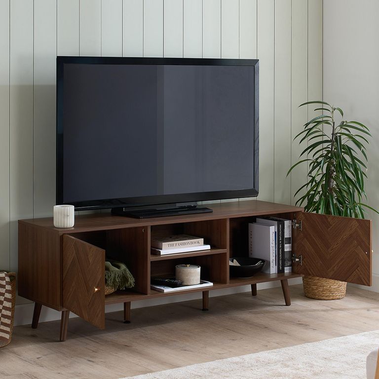 Herringford TV Unit - 2 Door - 140cm - Chevron - Medium - Walnut