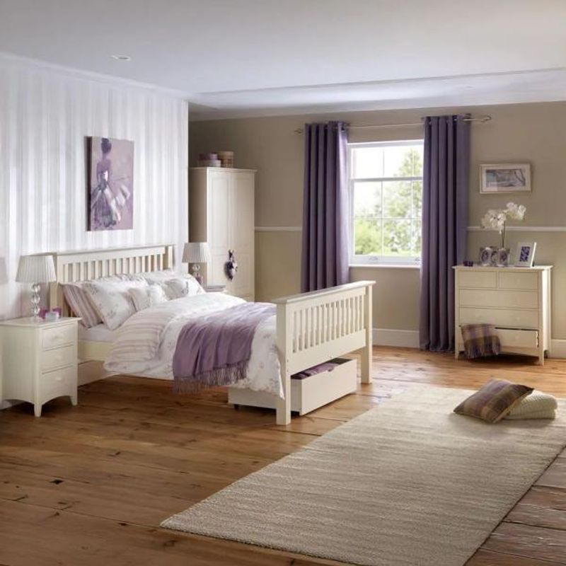 Julian Bowen Cameo Painted