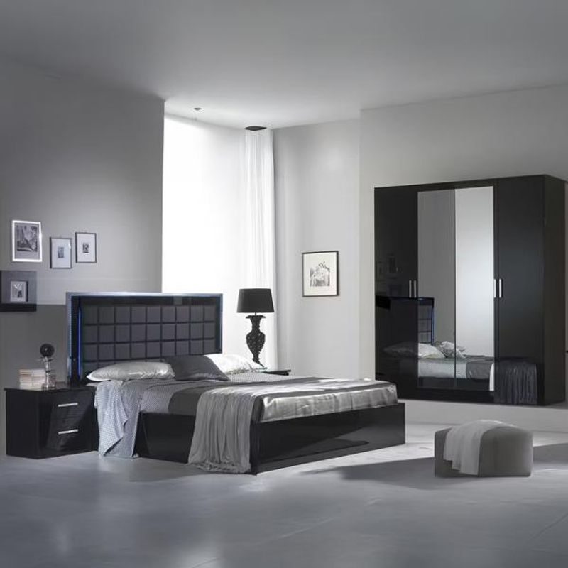 Ben Ambra Black Bedroom