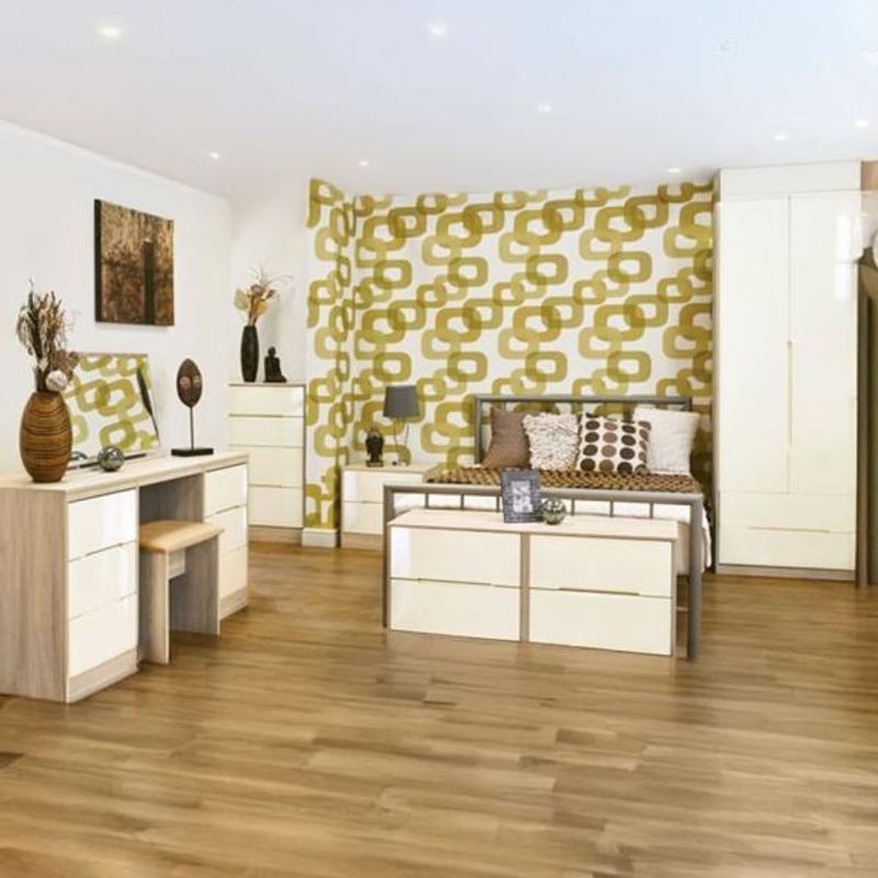 Monaco High Gloss Cream and Bardolino