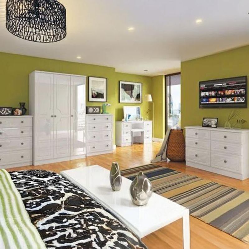 Pembroke High Gloss White