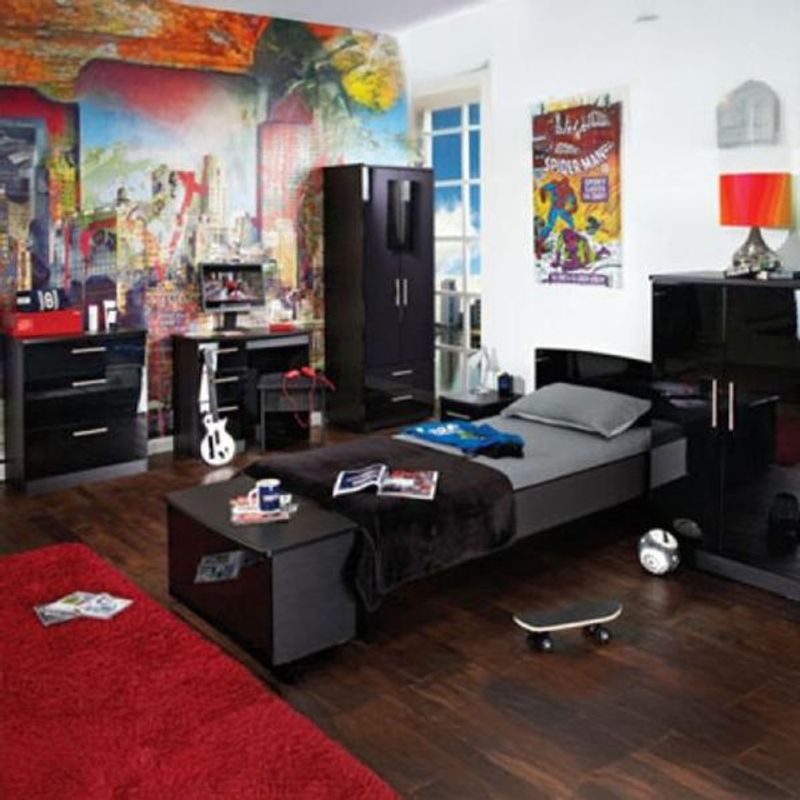 Knightsbridge High Gloss Black