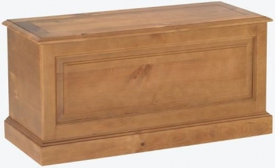 Henbury Lacquered Pine Ottoman Storage Box for Blanket Storage in Bedroom