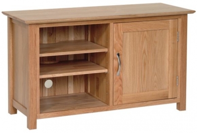 Product photograph of Nimbus Oak 90cm Small Tv Unit from Choice Furniture Superstore