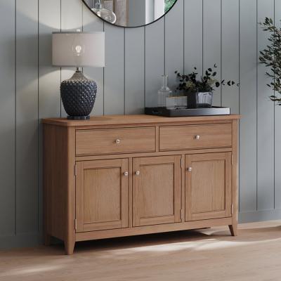 Clearance Arlyn Oak 115cm Small 3 Door Sideboard Fss16041