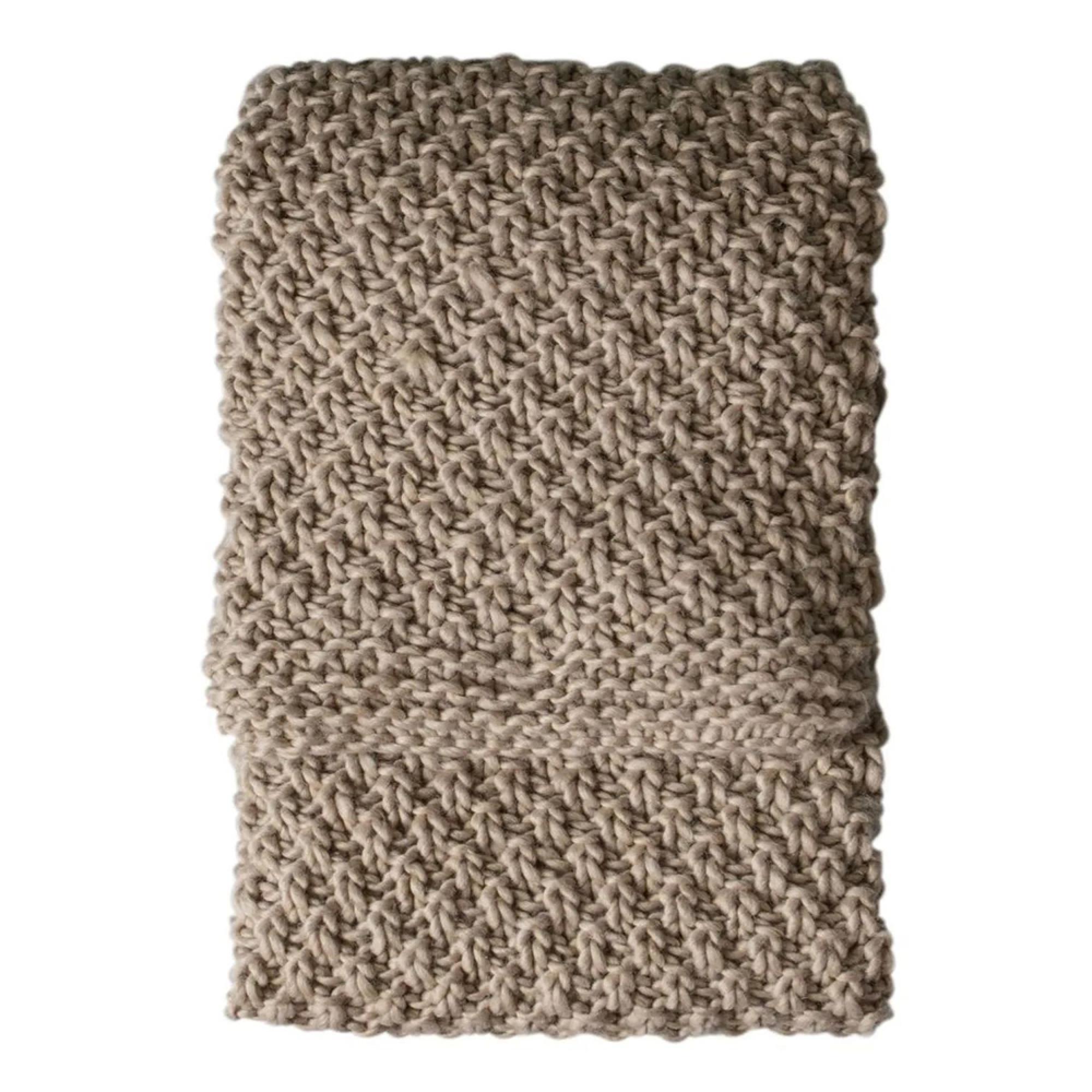 Clearance - Chunky Moss Knitted Oatmeal Fabric Throw - A252