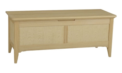 Product photograph of Tch New England Oak Blanket Box from Choice Furniture Superstore