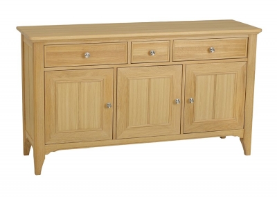 Product photograph of Tch New England Oak Large Sideboard from Choice Furniture Superstore