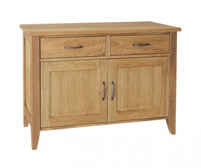 Product photograph of Tch Windsor Oak Medium Sideboard from Choice Furniture Superstore