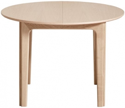 Product photograph of Skovby Sm111 4 To 6 Seater Round Extending Dining Table from Choice Furniture Superstore