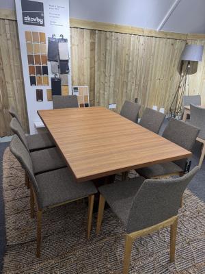 Ex Display Skovby Sm37 Walnut 610 Seater Extending Dining Set With Sm63 8 Chairs