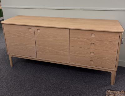 Ex Display Skovby Sm300 Oak 190cm Extra Large Sideboard 2 Doors