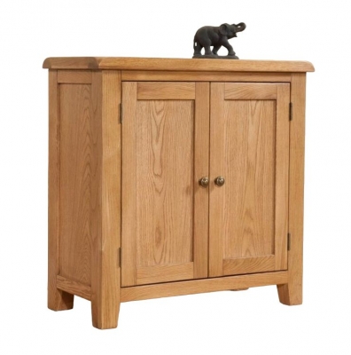 Product photograph of Dorset Oak Hall Cabinet from Choice Furniture Superstore