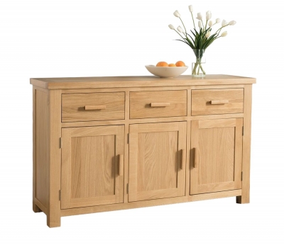 Product photograph of Cambridge Oak Large Sideboard from Choice Furniture Superstore