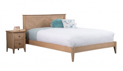 Product photograph of Clearance - Sweet Dreams Insignia Oak 5ft King Size Bed - 717 from Choice Furniture Superstore