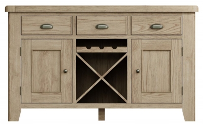 Product photograph of Hatton Oak 2 Door 3 Drawer Sideboard from Choice Furniture Superstore