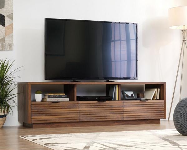 Teknik Hampstead Park Walnut TV Stand