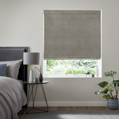 Foden Otter Roman Blind