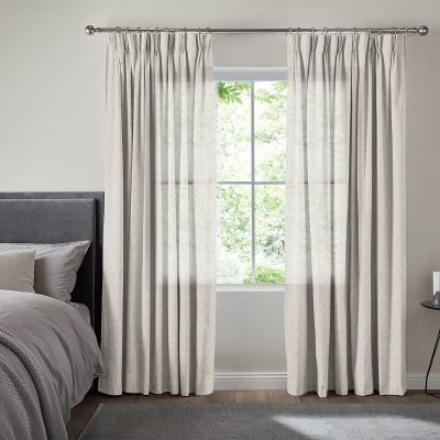 Product photograph of Denver Ivory Curtain from Choice Furniture Superstore