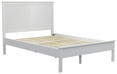 Product photograph of Painted Shaker Chevron Bed from Choice Furniture Superstore