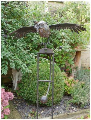 Product photograph of Giant Owl Stake from Choice Furniture Superstore