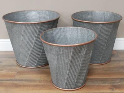 Product photograph of Planters - 8474 - Set Of 3 from Choice Furniture Superstore