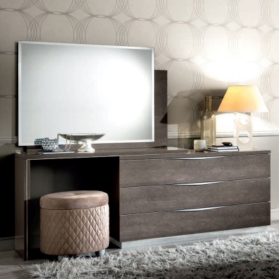 Product photograph of Camel Platinum Night Italian Large Dresser from Choice Furniture Superstore