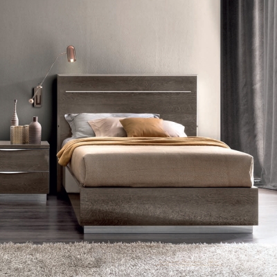 Camel Platinum Night Italian Legno 4ft 6in Bed with Luna Storage