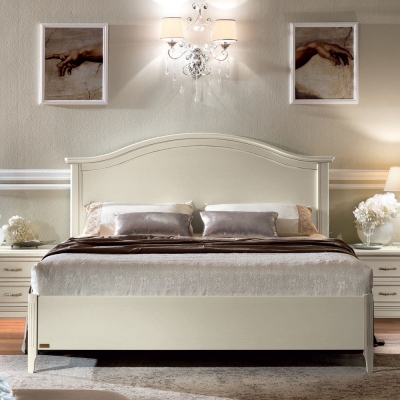 Product photograph of Camel Nostalgia Bianco Antico Italian Gendarme 6ft Queen Size Bed from Choice Furniture Superstore