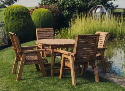 Churnet Valley Redwood 4 Seater Round Garden Dining Set