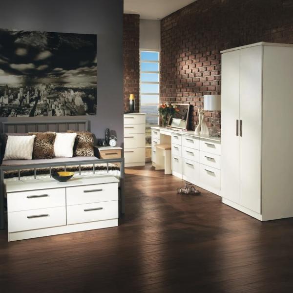 Welcome Furniture Contrast Vanilla