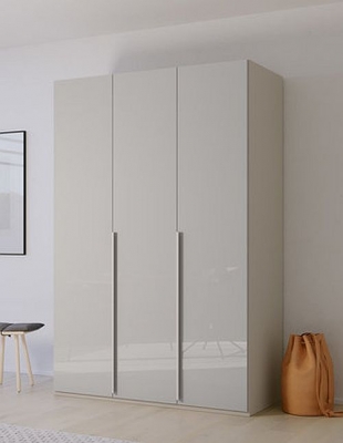 Product photograph of Purisma Silk Grey 3 Door Wardrobe With Glass Front - 151cm from Choice Furniture Superstore