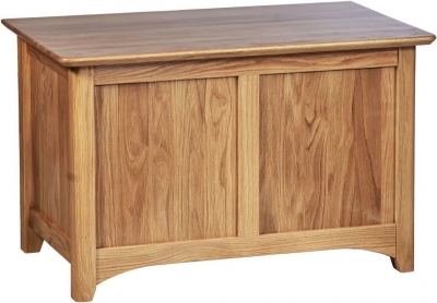 Product photograph of Shaker Oak Small Blanket Box from Choice Furniture Superstore