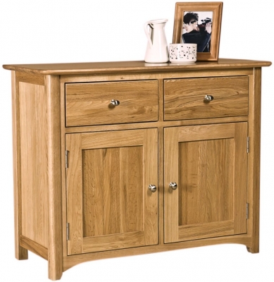 Product photograph of Shaker Oak Small Sideboard from Choice Furniture Superstore