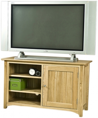 Product photograph of Shaker Oak Tv Cabinet from Choice Furniture Superstore