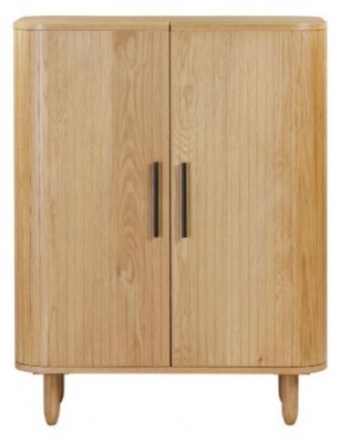 Product photograph of Vermont Natural Oak 2 Door Drinks Cabinet from Choice Furniture Superstore