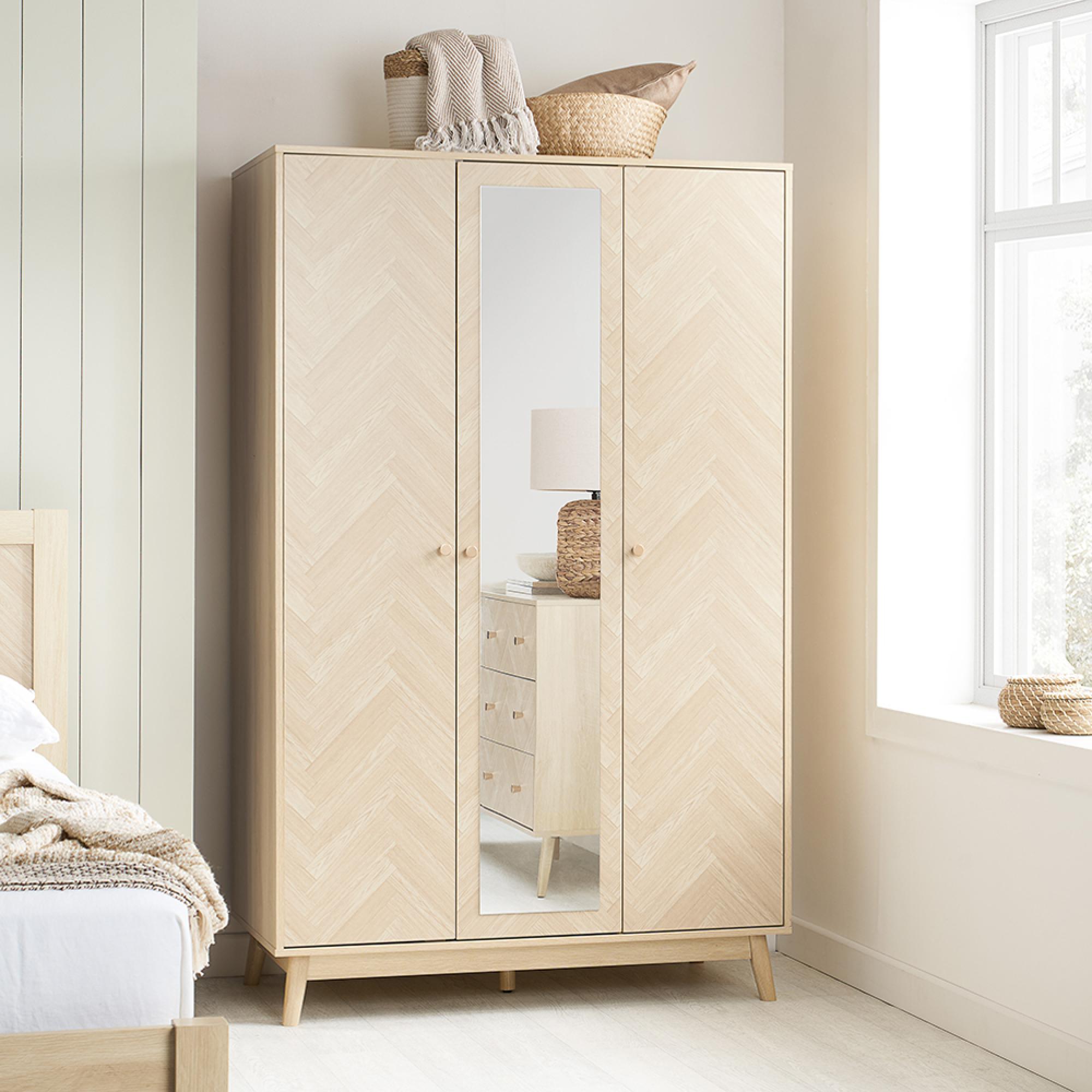 Herringford Oak 3 Door Mirror Wardrobe