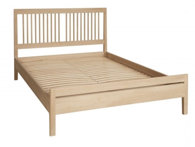 Product photograph of Hudson Oak Bed from Choice Furniture Superstore