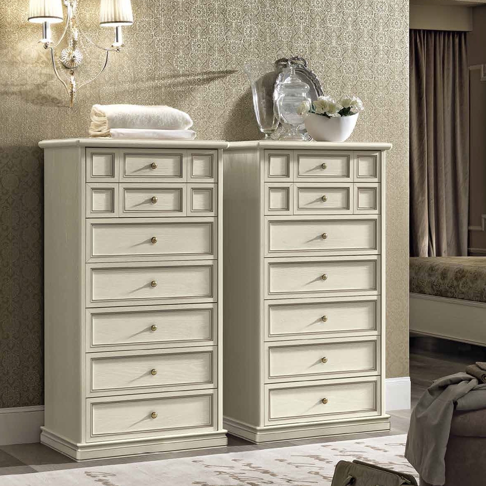 Camel Nostalgia Bianco Antico Italian 7 Drawer Chest