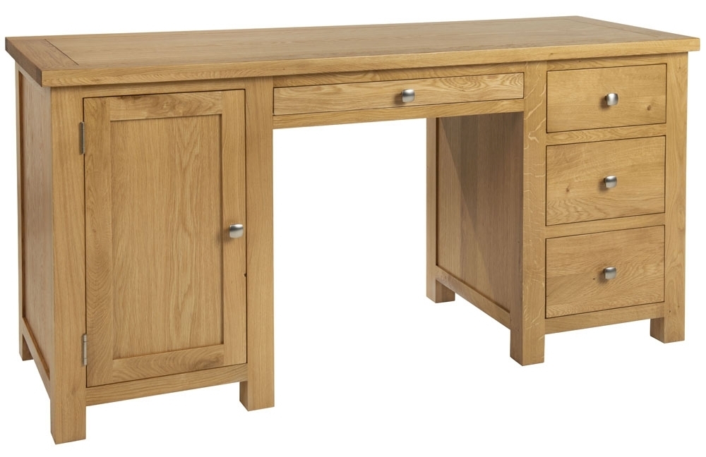 Devonshire Dorset Oak Double Pedestal Desk With 1 Door And 4 Drawers