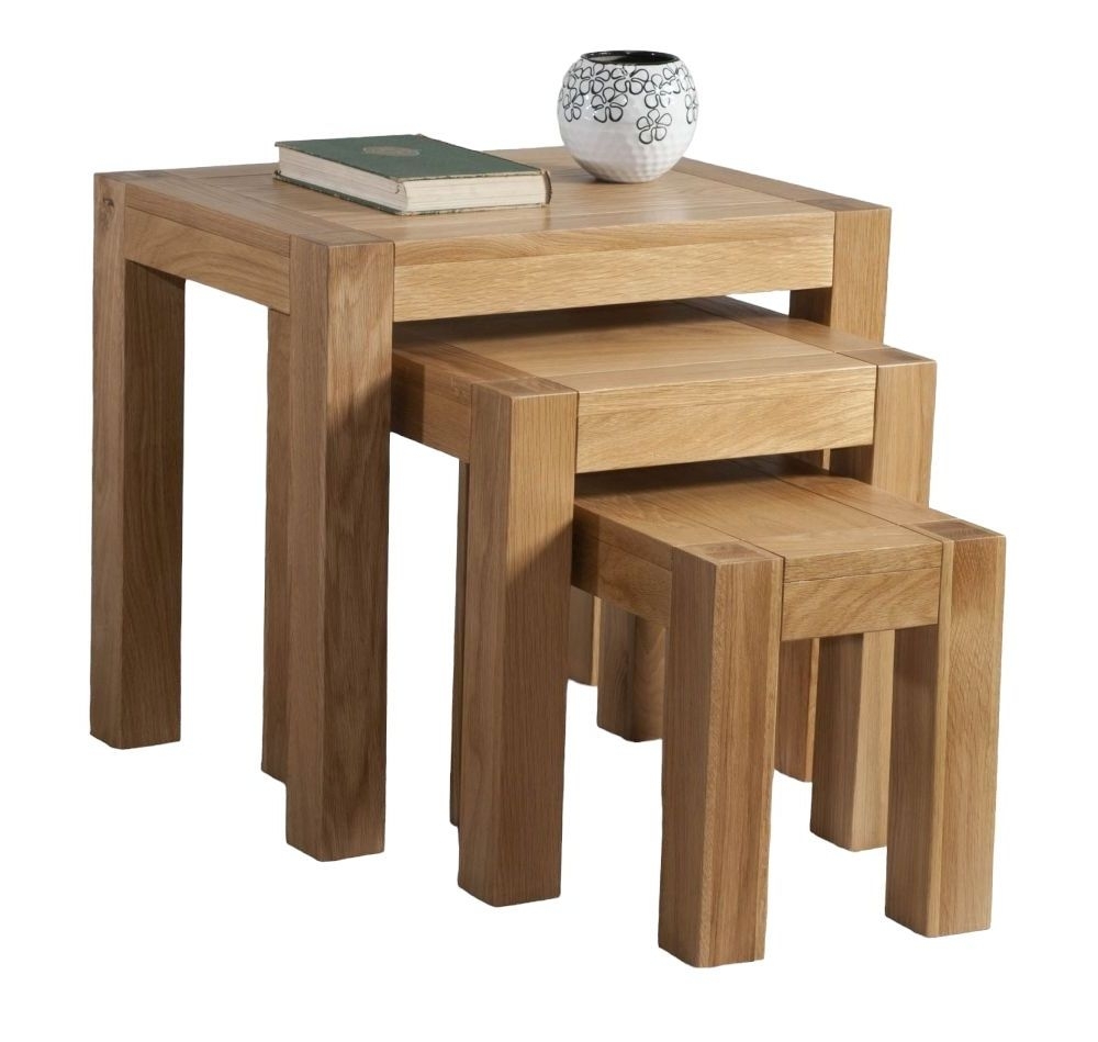 Milano Oak Nest Of Tables Clearance Fs538