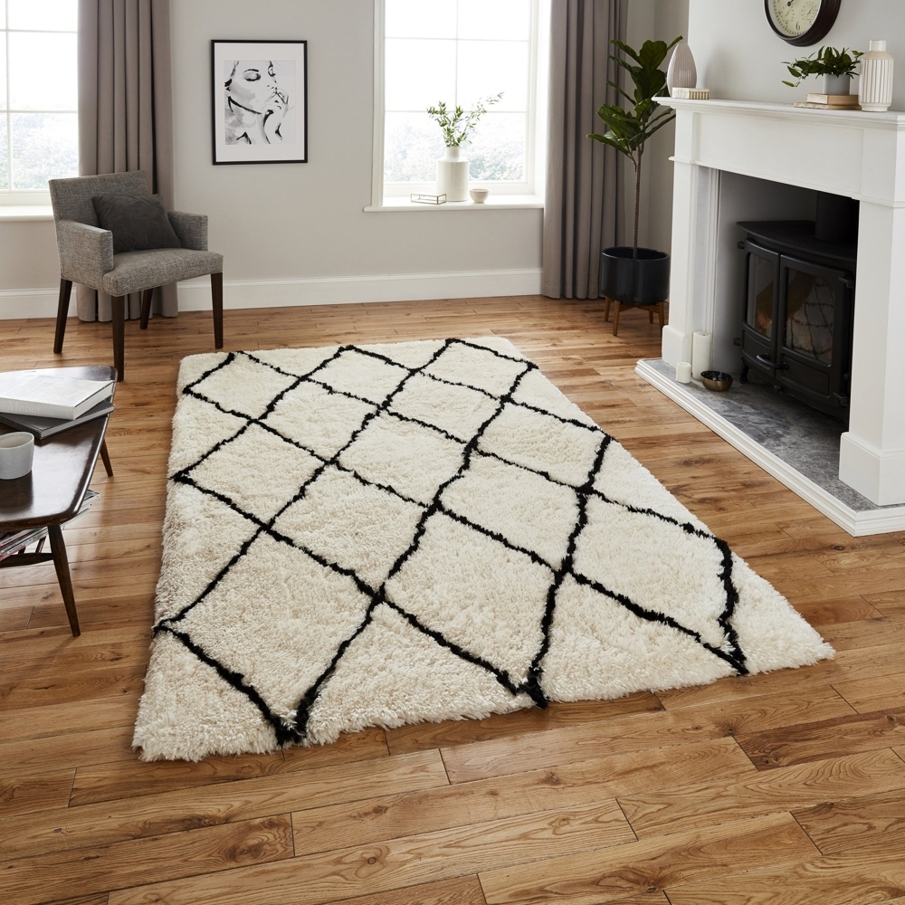 Morocco Ivory And Black Rug 2491