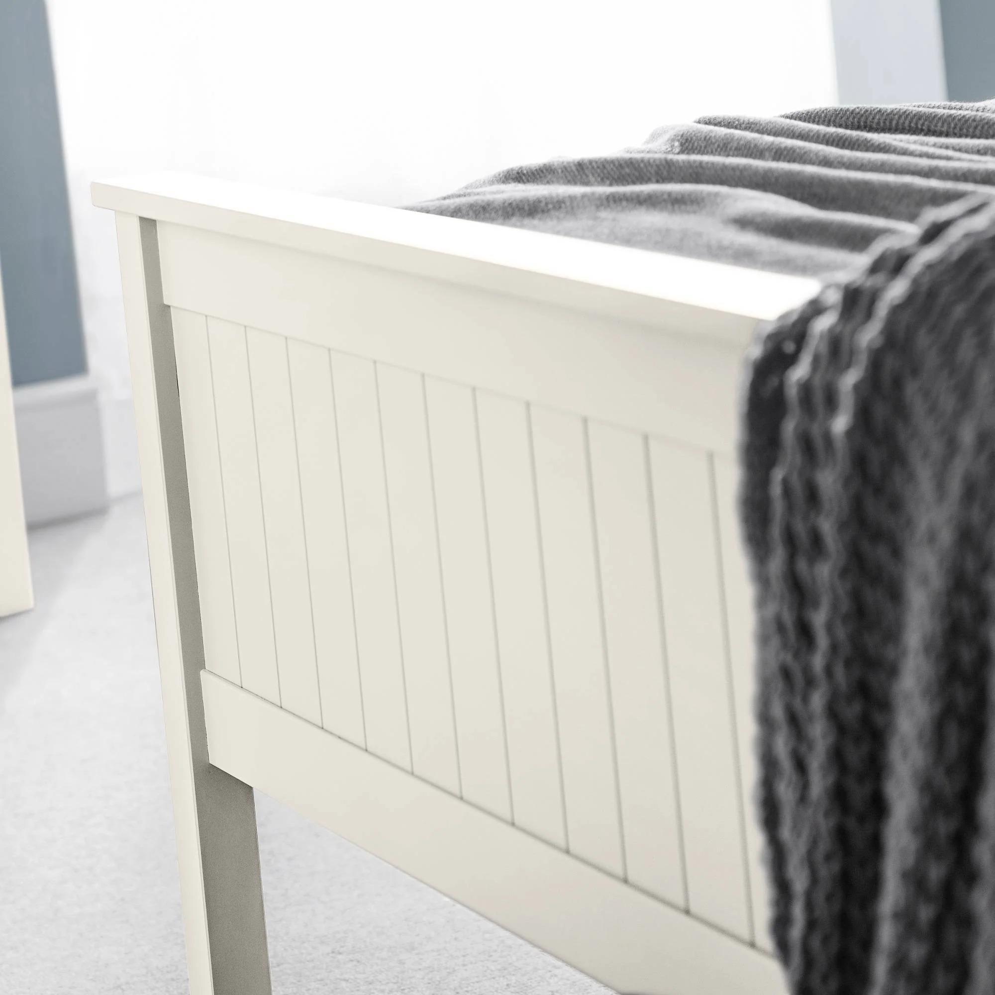 Maine Bed - White - Sizes Available