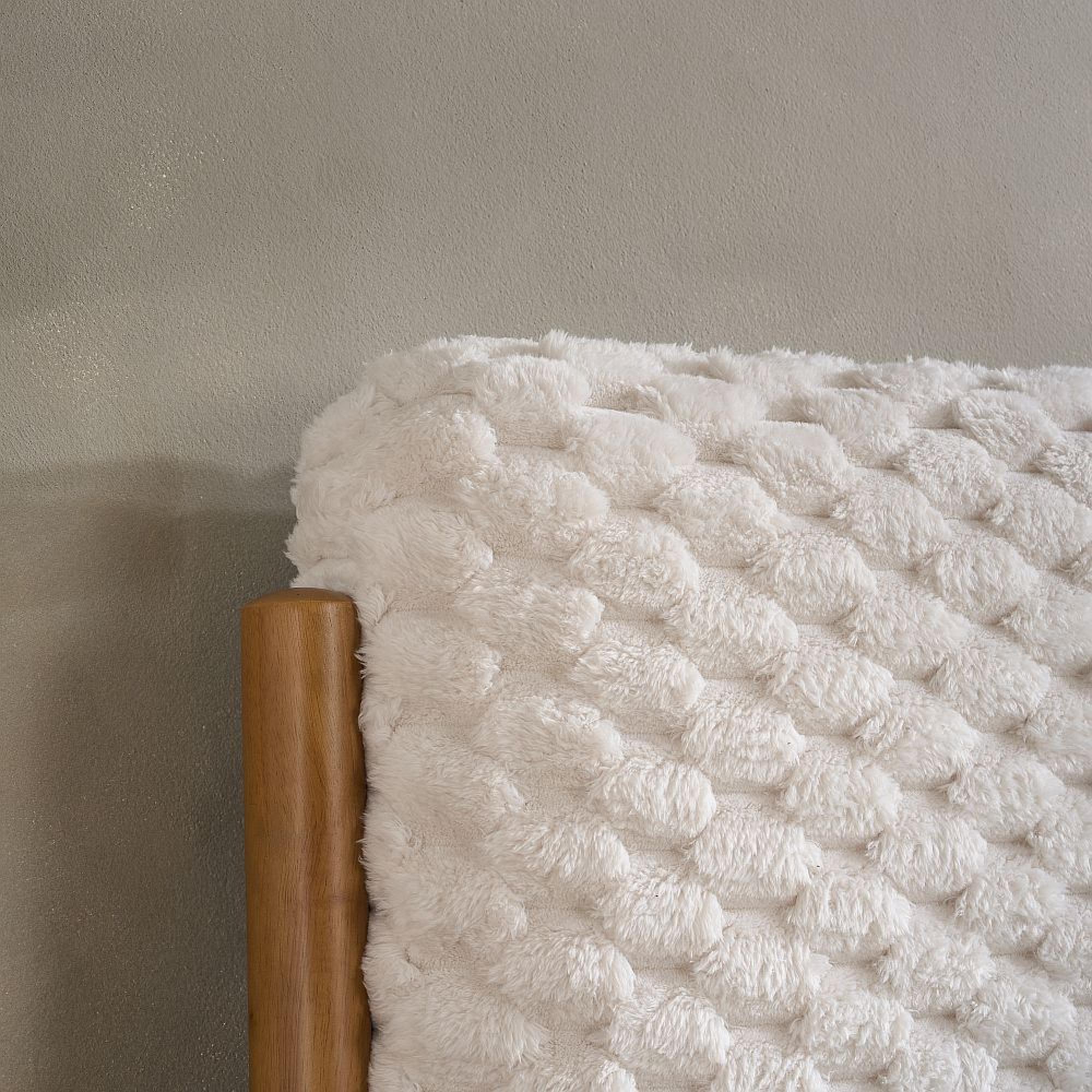 Hatti Bed - White - Sizes Available