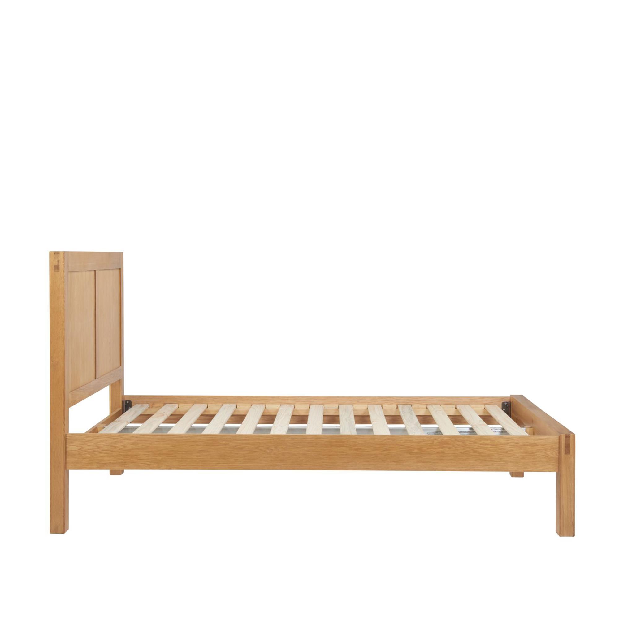 Bellevue Bed - Oak - Sizes Available